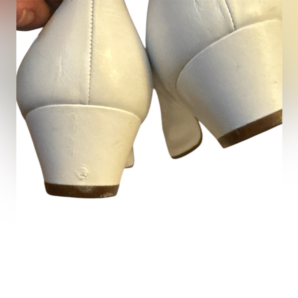 SALVATORE
FERRAGAMO Lillaz Leather Ballet Pump 8 B Bow Iconic
Classic Sh… - Picture 6 of 6